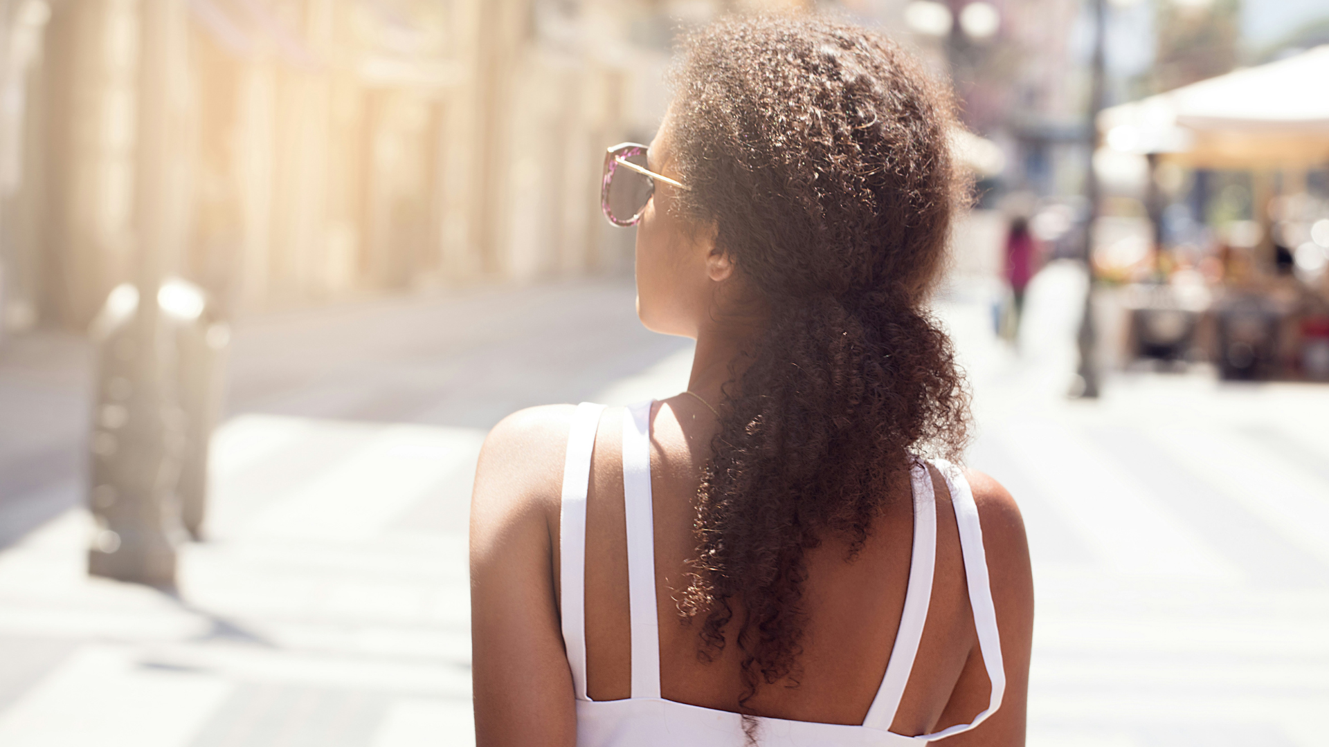 How Summer Changes Textured Hair (And What Your Hair Really Needs Right Now)