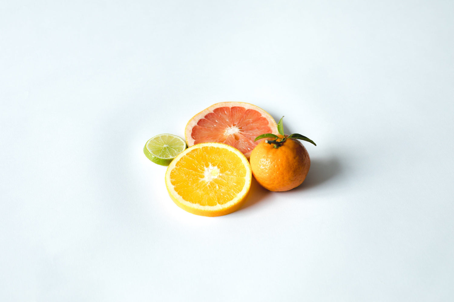sliced citrus fruits